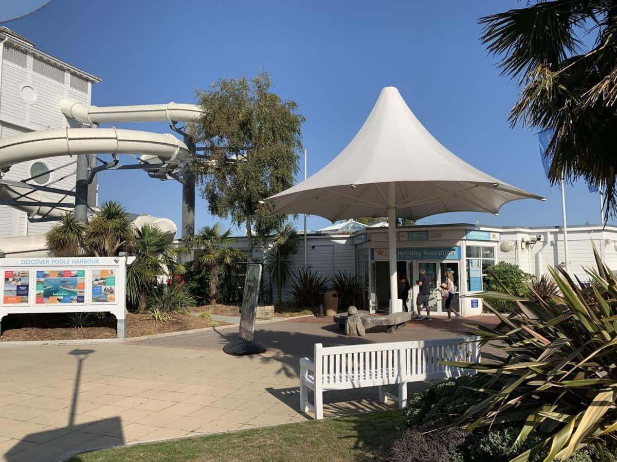Club Tropicana Poole Εξωτερικό φωτογραφία